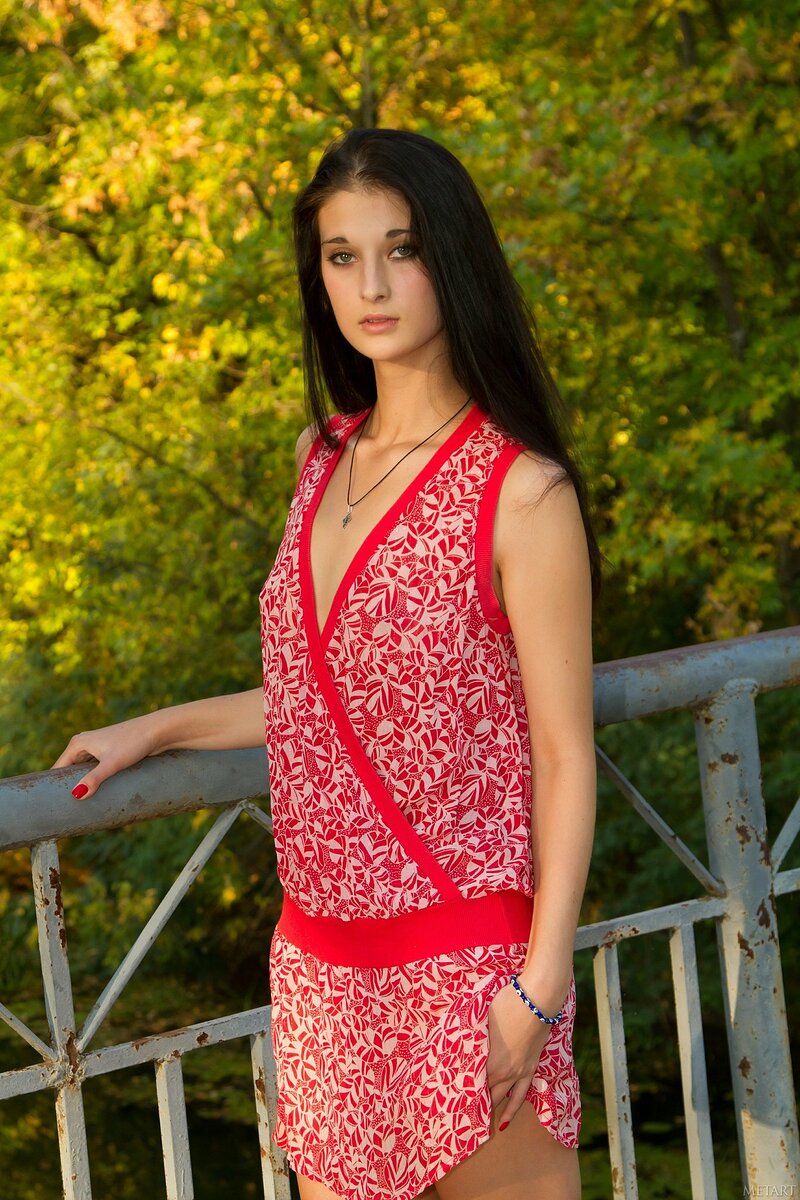 Злата, 19